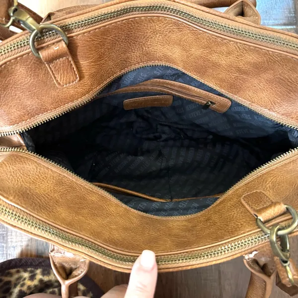 STEVE MADDEN brown top handle purse with detachable crossbody strap - Image 7
