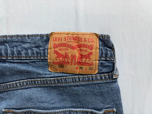 Levi’s 541 Straight Jeans - Image 3