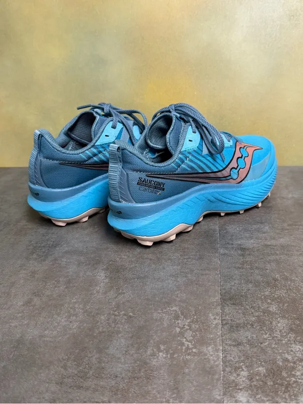 Saucony Endorphin Edge Cushioned Women's Blue Trail Running Shoes Size 7.5 - Image 12
