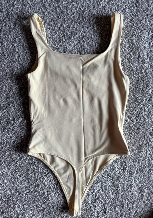 Aritzia Bodysuit Babaton - Image 3