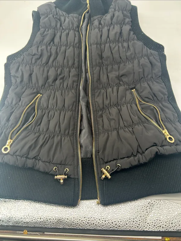 Calvin Klein Women’s Black Quilted Puffer Vest with Gold Accents bust bust 32 length 23 - Image 2