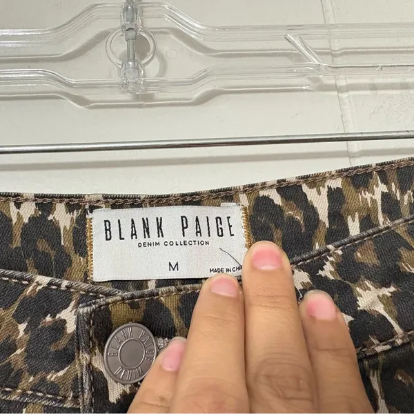 Blank Paige Leopard Print Bell Bottom Jeans Raw Hem Size M - Image 6