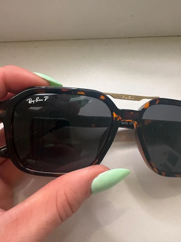 Polarized Ray-Ban Sunglasses plastic  - Image 2