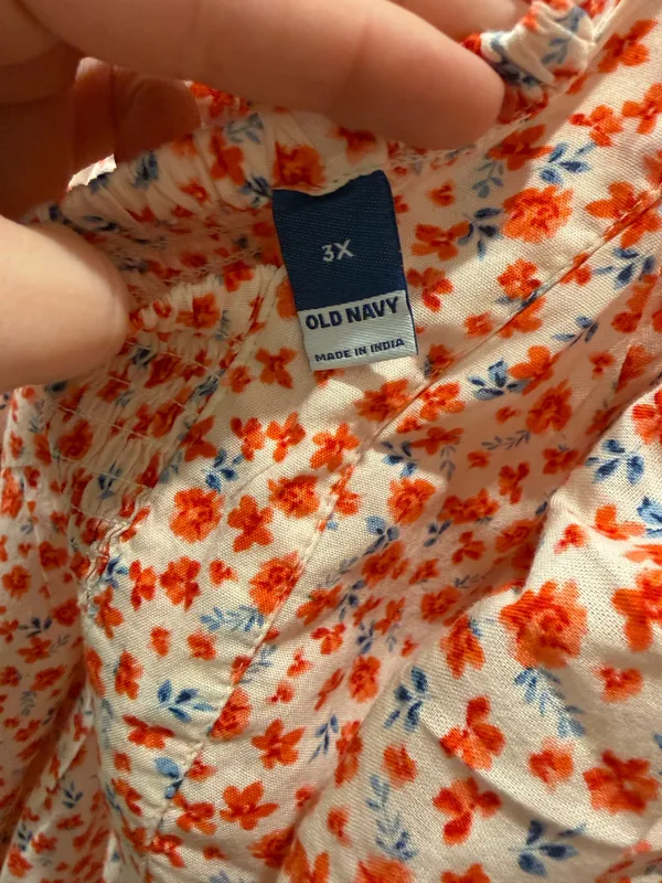 Old Navy Floral Blouse - Image 3