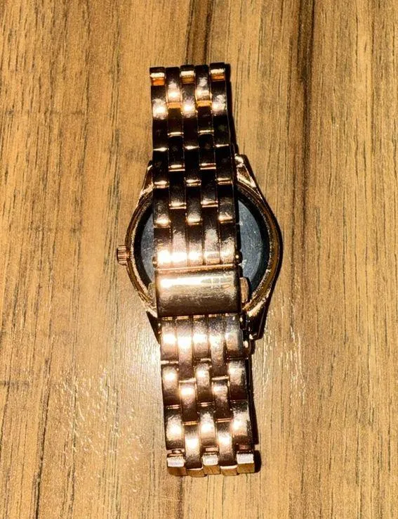 Rose gold watch - Image 4