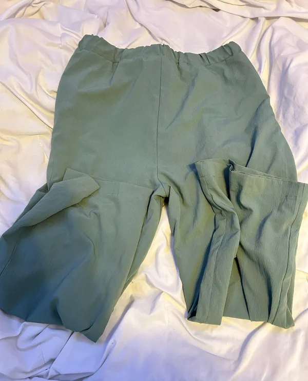 Amazon Beachy Pants - Image 3