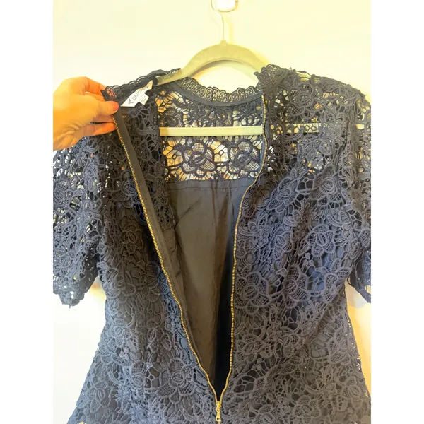 Nanette Lepore Lace Top Womens Size M Navy Blue Mock Neck Zipper Back Coquette - Image 9