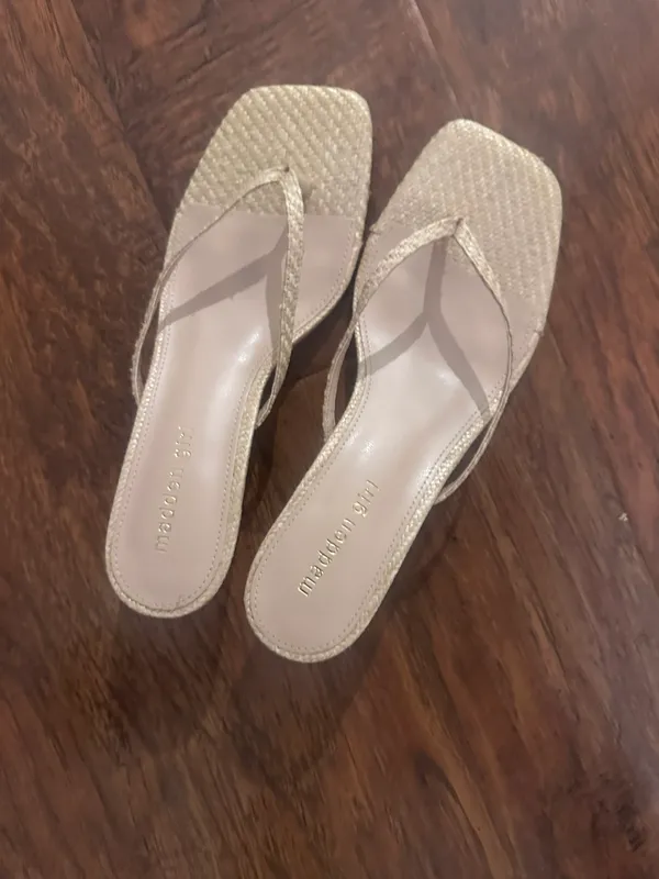 Madden girl woven tan thong kitten heel sandals  - Image 7