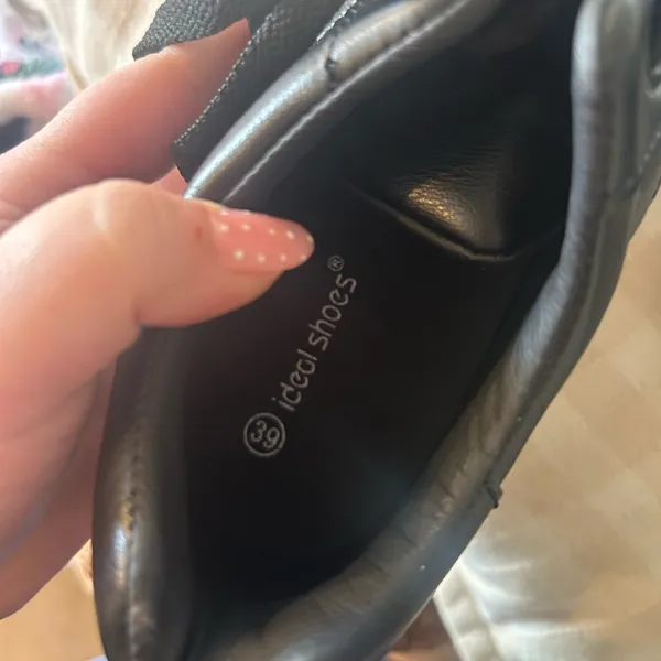Ideal Shoes black lace-up platform sneakers - Image 7