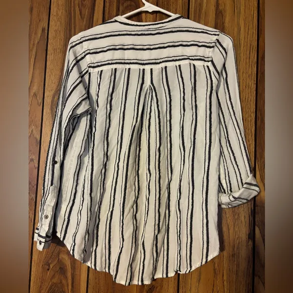 Lucky Brand Black and White Striped Casual Shirt - Image 2