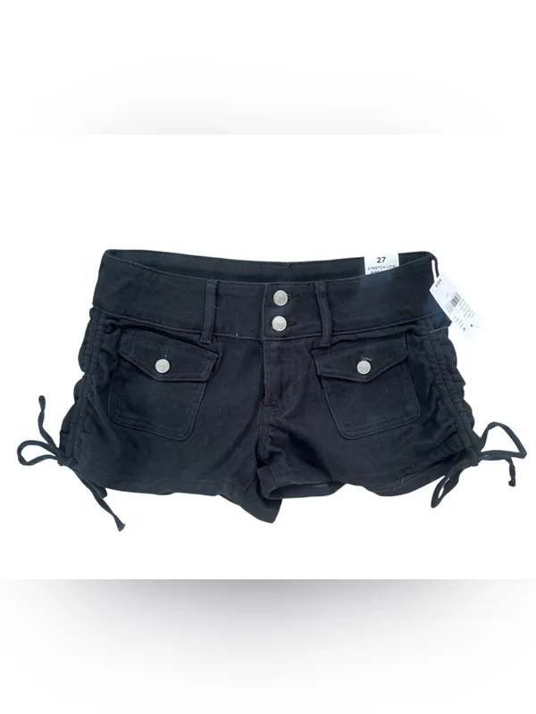 PacSun Black Low-Rise Women's Jean Shorts with Flap Pockets - Image 2