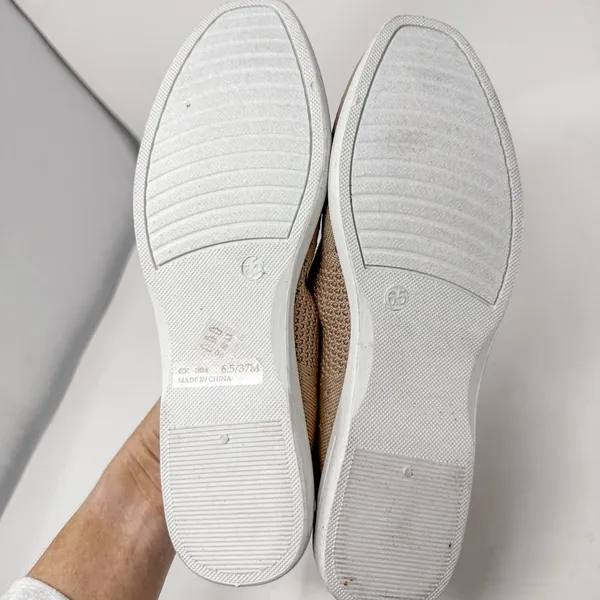 NEW CL by Laundry Canny Casual Ballet in Natural . Size 6.5 - Image 10