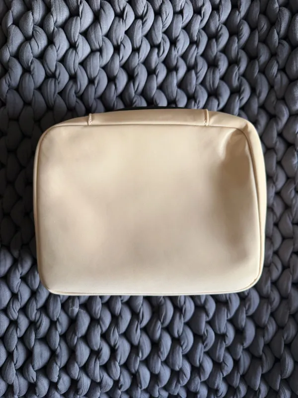 Clean Skin Club The Bag - Image 9