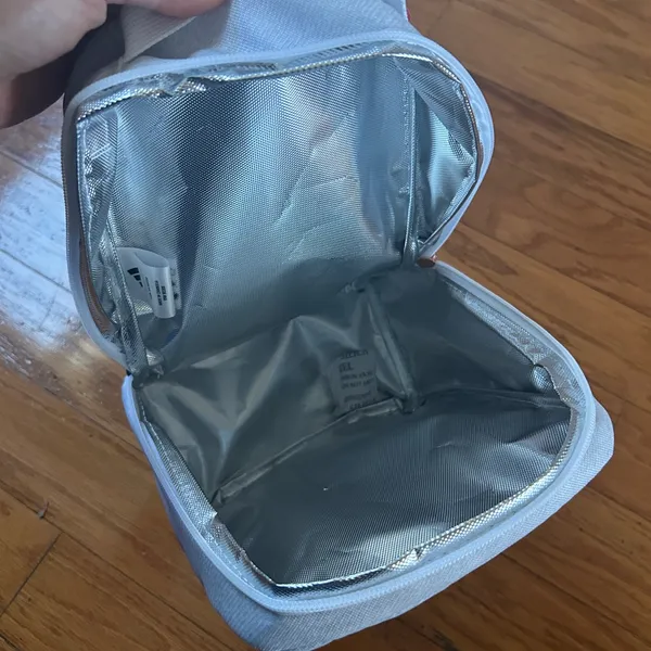 NWT Adidas lunch bag - Image 4