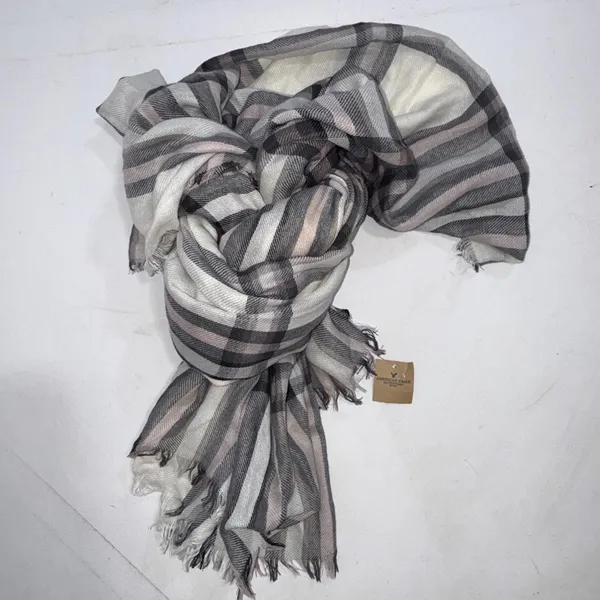 American Eagle Outfitters Scarf Black White Plaid Oversized Acrylic Scarf‎ NWT - Image 3
