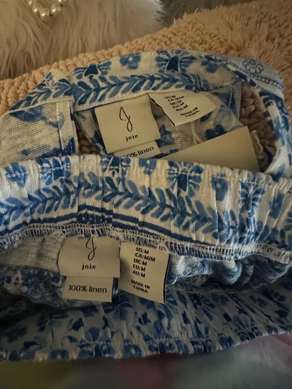 Joie Blue & White 2 pc shorts set - Image 8
