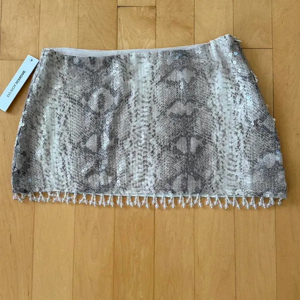 Princess Polly Chrissie sequin silver snake print mini skirt with fringe detail - Image 2
