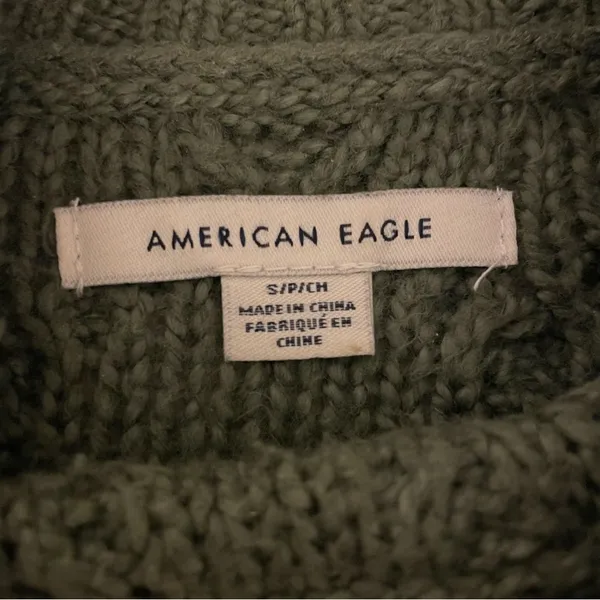 American Eagle Cable Knit Long Sleeve Cropped Sweater, Green, Size S, EUC - Image 4