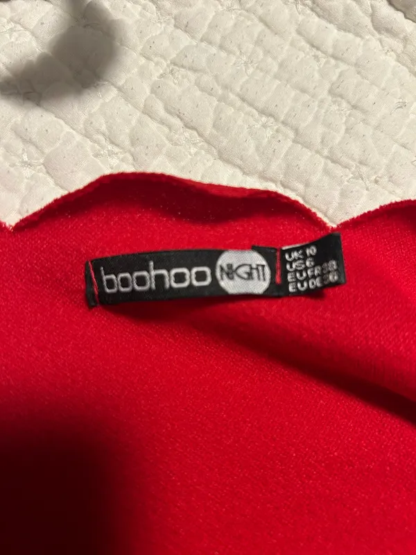 Boohoo Dress Mini Red Long Sleeve - Image 4