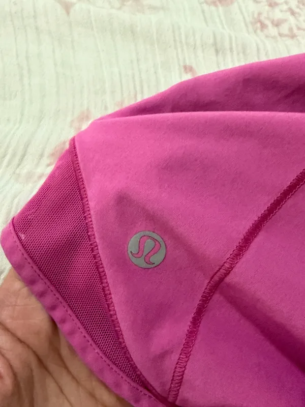 Lululemon Hotty Hot 4" - Image 3