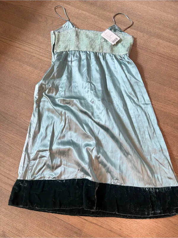 Kimchi Blue Urban Outfitters NWT Y2K Silk & Velvet Dress: Size Small - Image 9