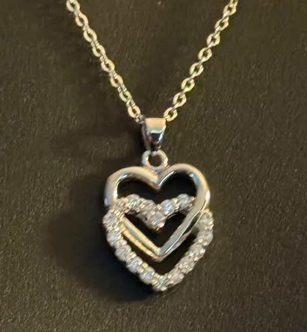 Vintage silver tone cubic zirconia double heart pendant necklace - Image 6
