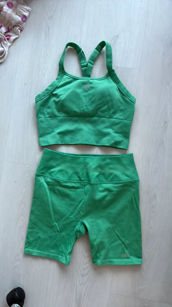 Green Alo Set  - Image 3