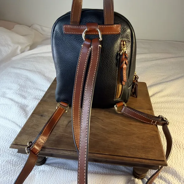 Dooney & Bourke Pebble Grain Ronnie Backpack - Image 4