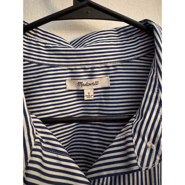 Madewell Straight-Hem Button Up Cropped Shirt in Blue / White Stripe Size Large - Image 7