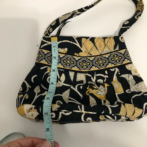 RETIRED Vera Bradley women’s Hannah yellow bird pattern small‎ handbag - Image 8