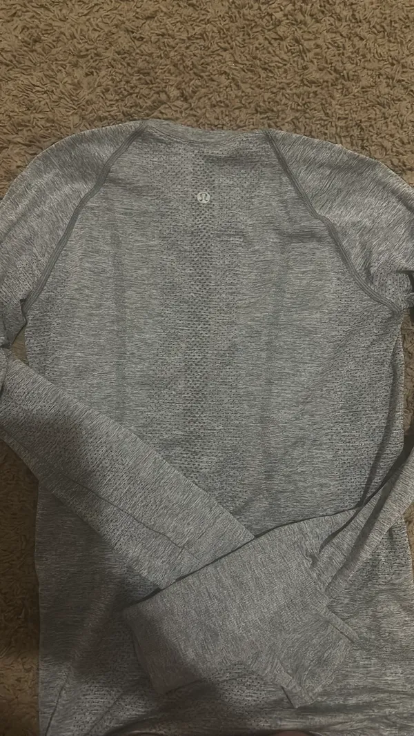 Lululemon Swiftly Long Sleeve - Image 3