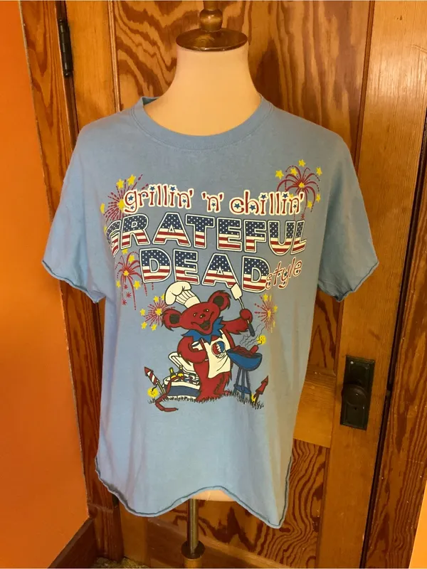 Liquid Blue Grateful Dead Grilling Chillin’ Graphic Tee Cut Off Blue - Image 8