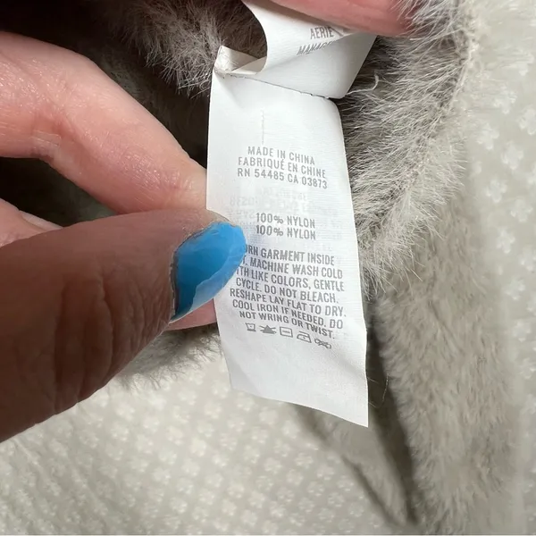 Aerie Cream Taupe Fuzzy Crop‎ Button Cardigan - Image 4