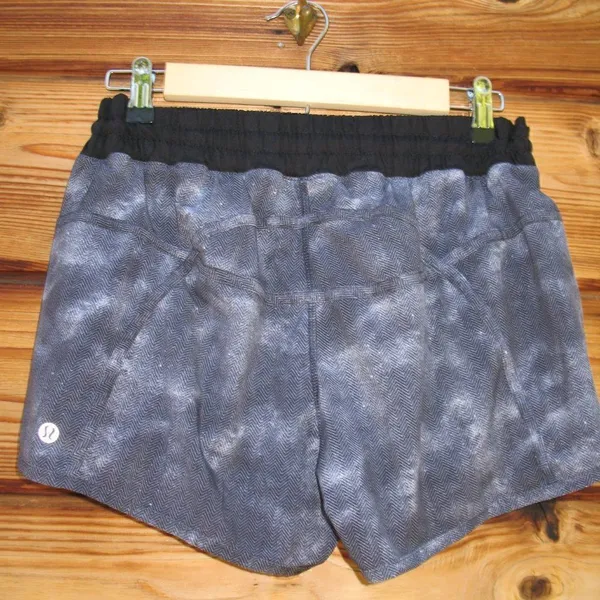 Lululemon Tracker Shorts  - Image 10