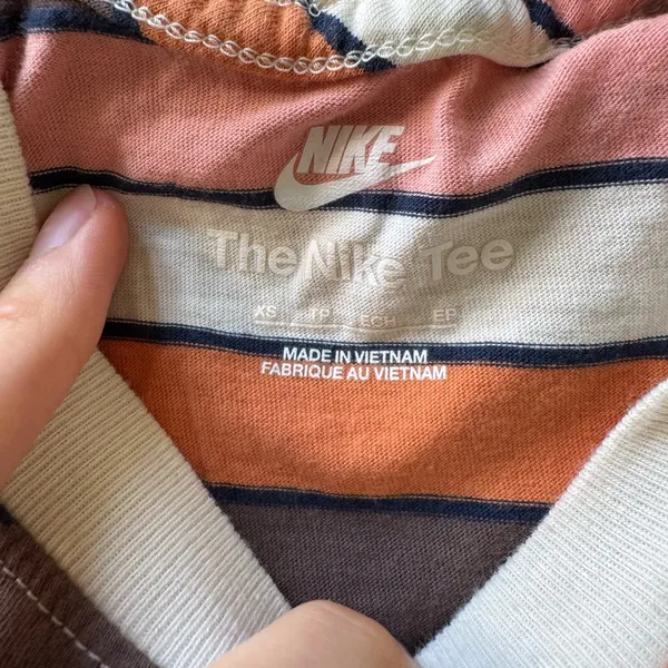 Nike Sportswear Club Striped T-Shirt - Image 3