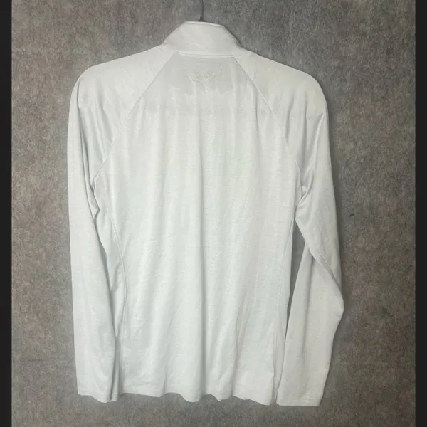 Under Armour Woman Large Lightweight Gray long sleeve 1/4 Zip athletic Shirt‎ - Image 6