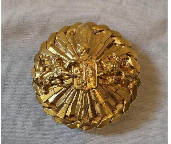 Heraldic Lion Rampant Knight Crest Metal Belt Buckle Gold Tone 80s 1.5" Wide EUC - Image 4