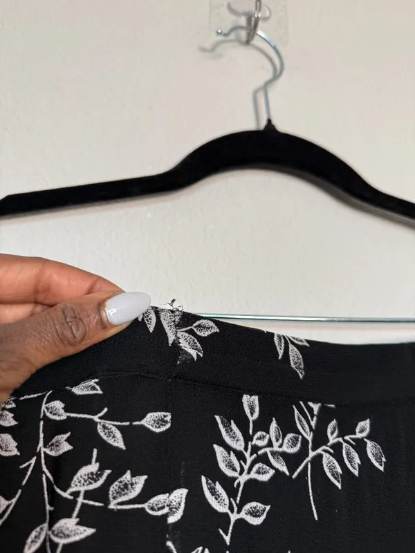 Vintage Romantic Black Floral Print Midi Skirt with Ruffle Hem - Image 6