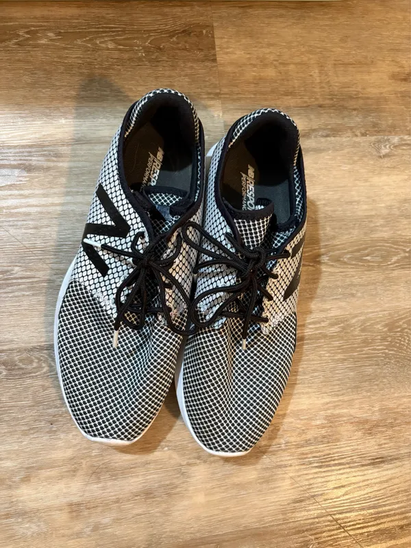 New Balance White/Black Response 2.0 Performance Insert Sneakers - Image 3