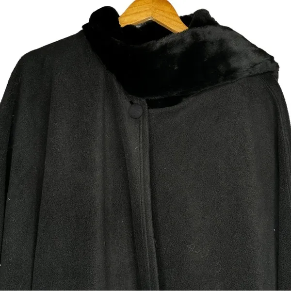 Dillard's‎ Black Wrap Size undefined - Image 2