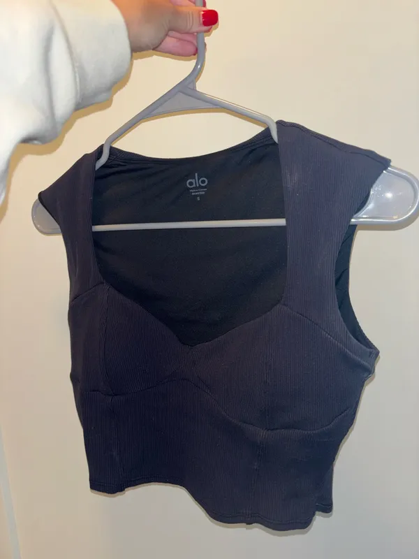 Alo Yoga Cropped Shirt Ribbed Small - Image 4