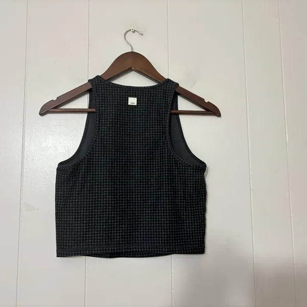 Vuori Elevation Plyo Tank Black Check Size L — Soft Stretchy Performance Crop - Image 3