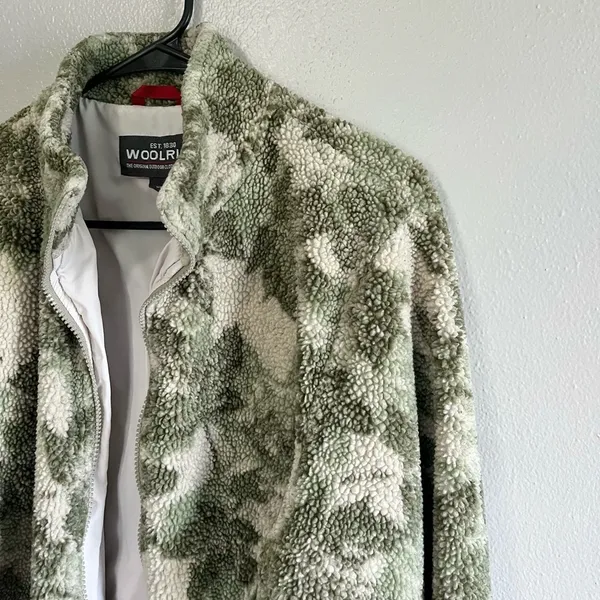 [Woolrich] Vintage Women’s Maple Leaves Jacket- Size Large - Image 3