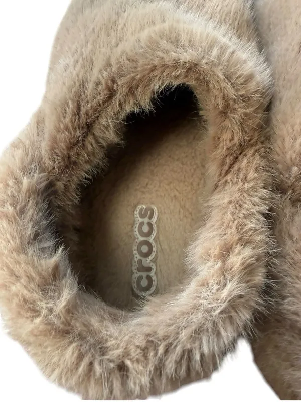 Crocs Classic Unfurgettable Clog in milk chocolate Brown Faux Fur Size 9 Womens - Image 8