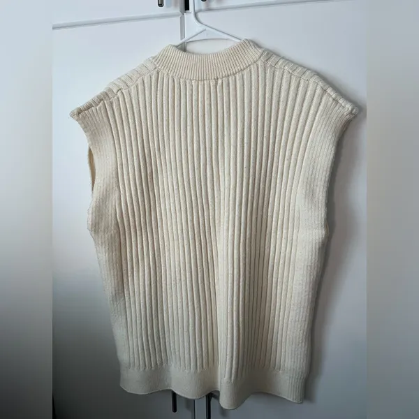 H&M Oversized cream rib knit sweater vest - Image 2