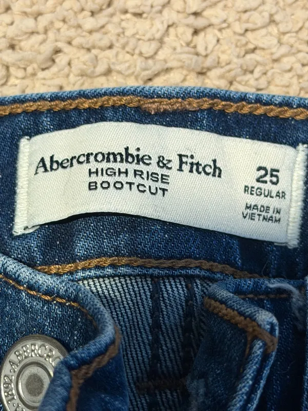 Abercrombie High-Rise Bootcut Jeans - Image 6