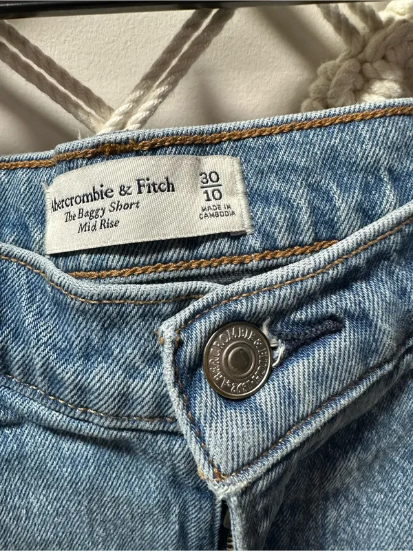 Abercrombie & Fitch Faded Blue High-Rise Cutoff Denim Shorts - Image 3