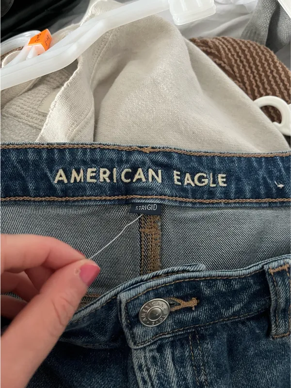 American Eagle Outfitters Mom Jeans Strigid - Image 4