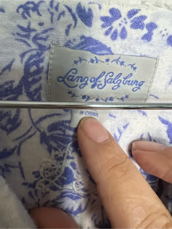 Lanz of Salzburg Cotton Flannel Tyrolean Purple Floral Cottagecore Nightgown - Image 6