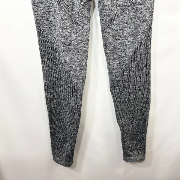 Seamless Workout‎ Set Gray Activewear Long Sleeve Crop Top Leggings TikTok 779 - Image 7
